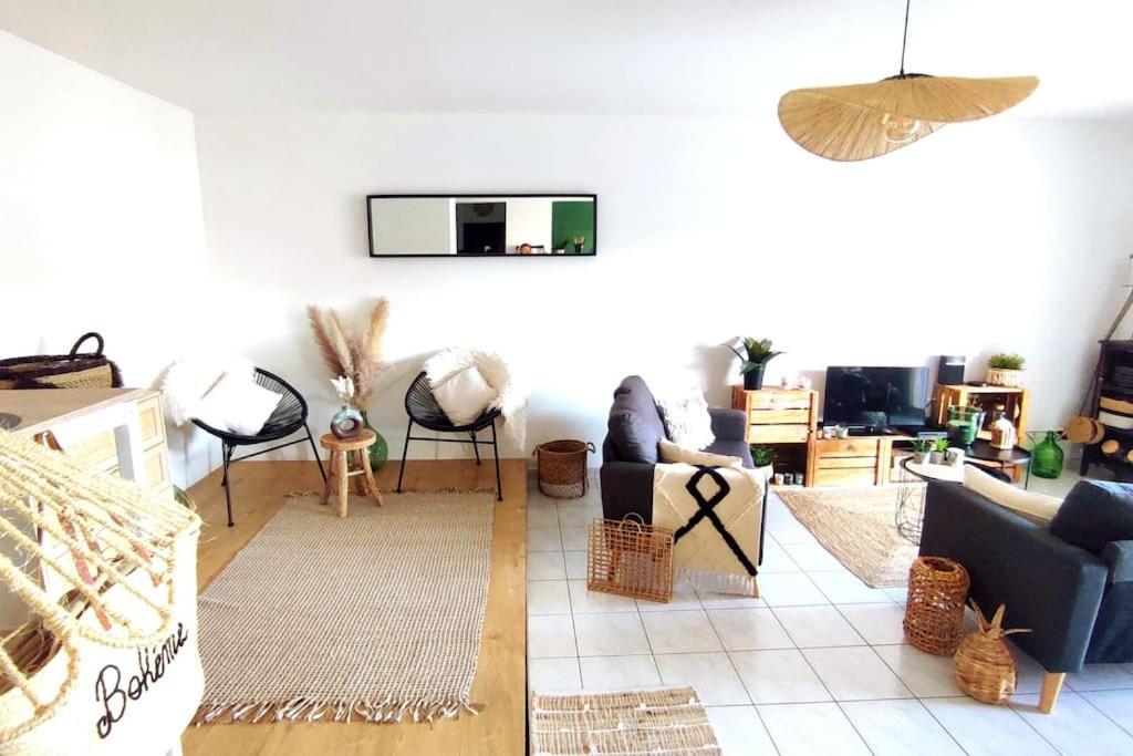 Un Nid D'Amour Apartment รูองส์ ภายนอก รูปภาพ